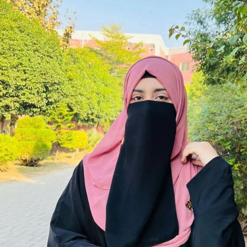 Hijab Girl DP