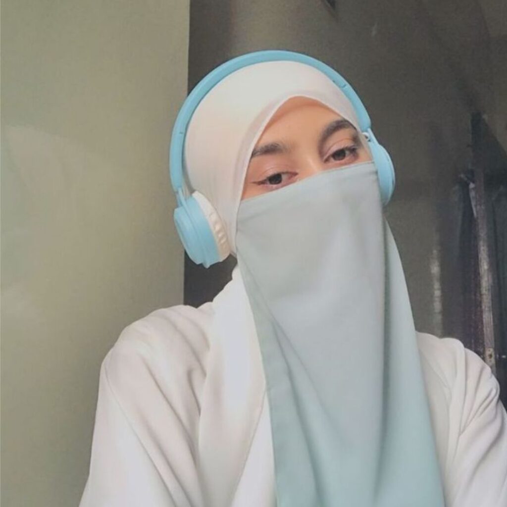 Hijab Girl DP