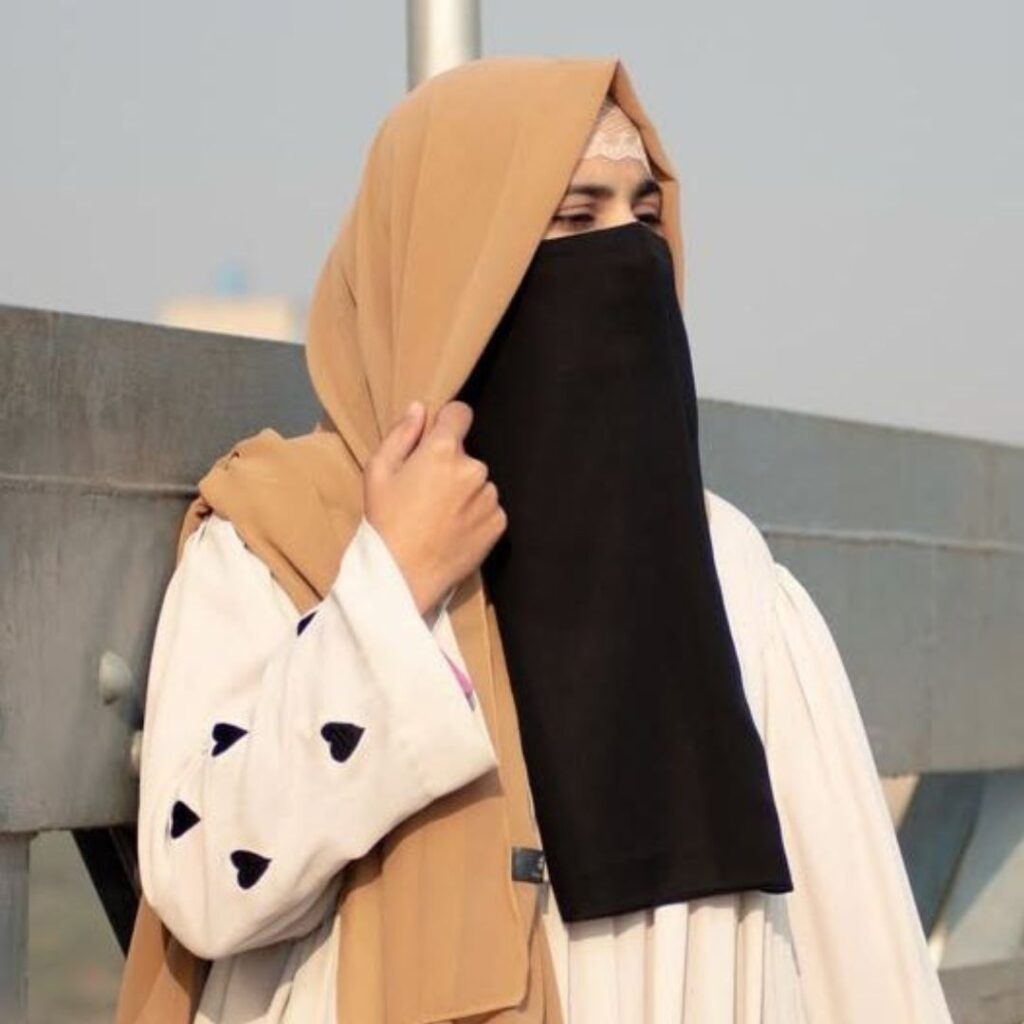 Hijab Girl DP