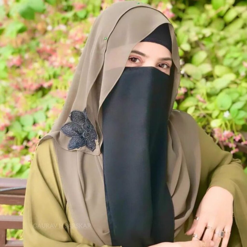 Hijab Girl DP